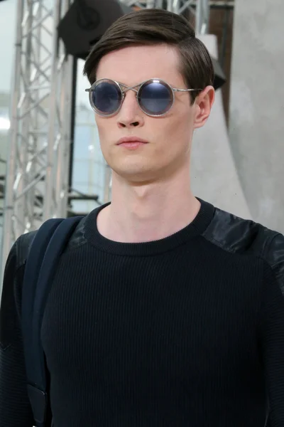 Look 49